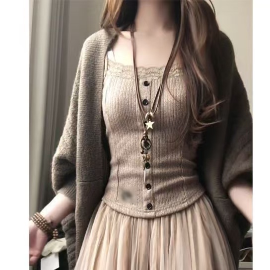 Setelan 3 potong bergaya Korea - Lace Trim Cami ulasan dan harga
